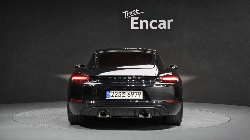 Porsche 718 Cayman