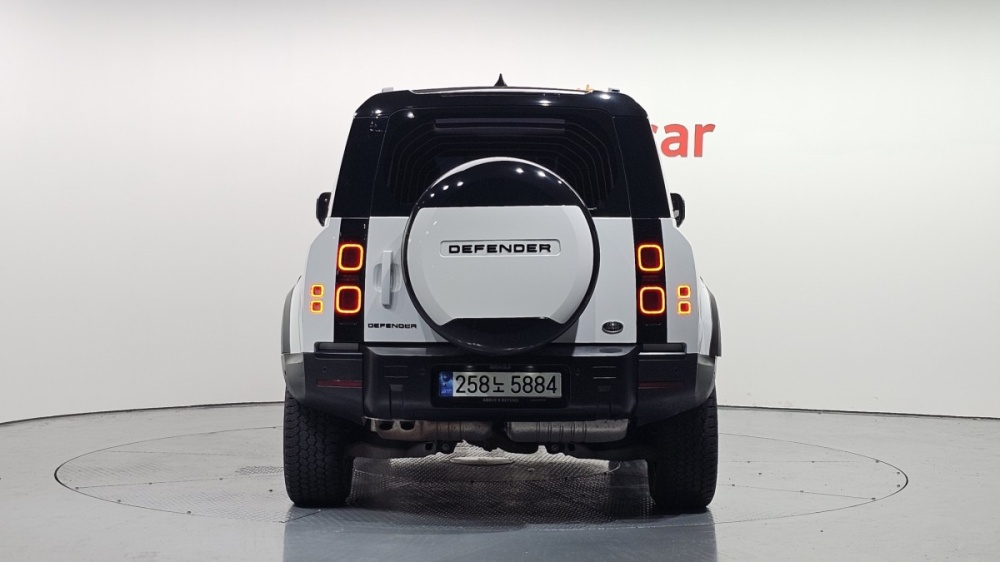 Land rover Defender (L663)