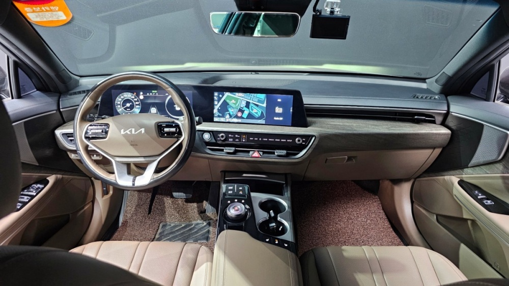 Kia K8