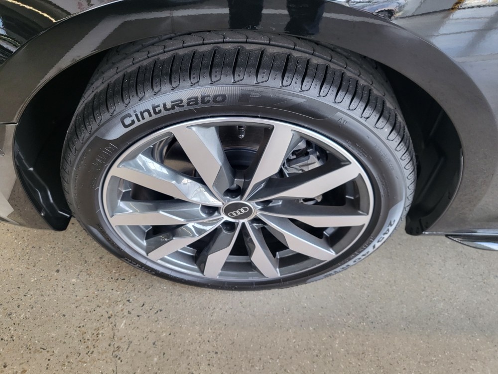 Audi A4 (B9)
