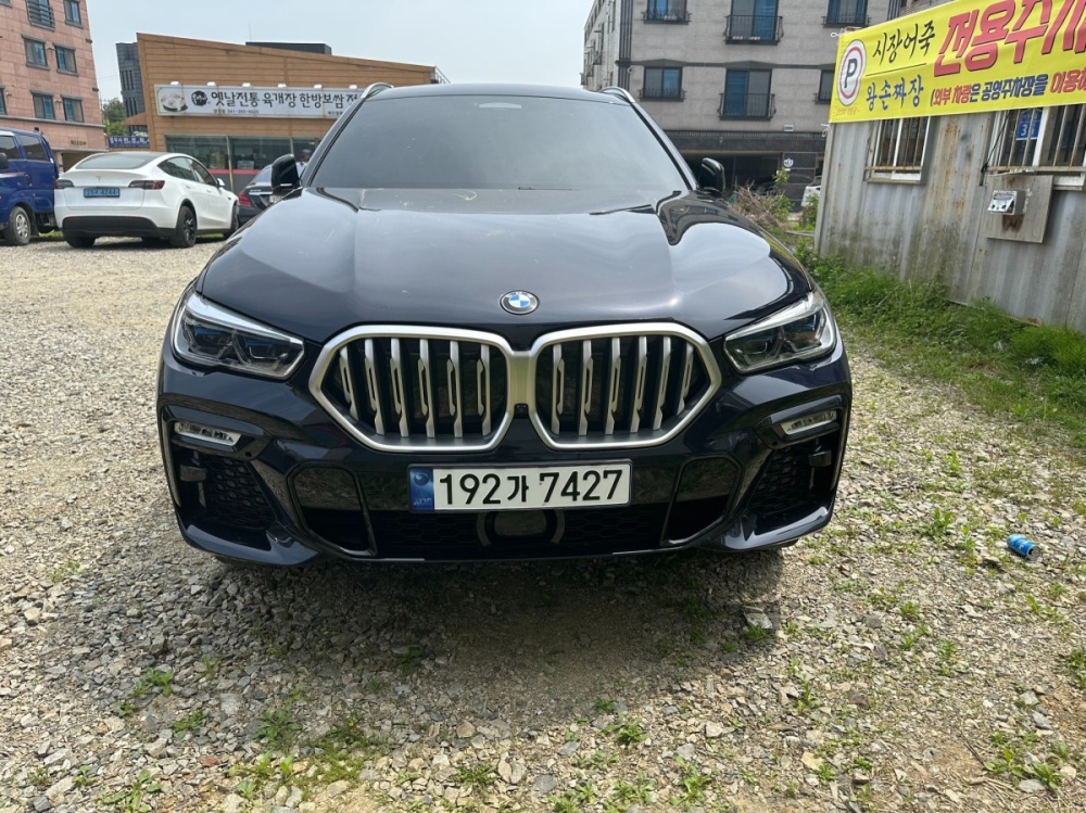 BMW X6 (G06)