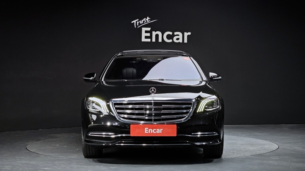 Mercedes-Benz S-Class W222