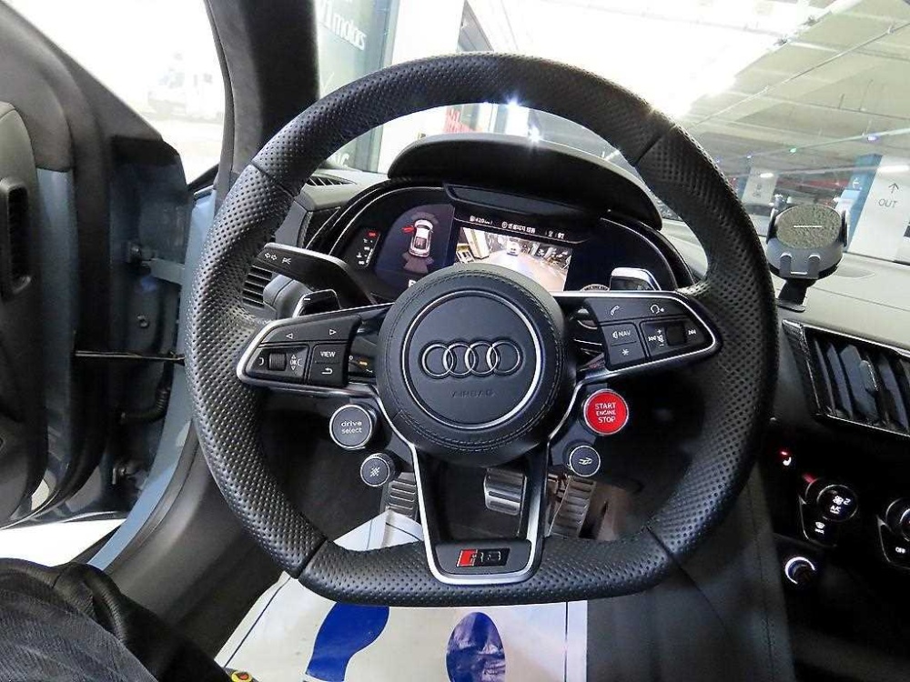 Audi R8 (4S)