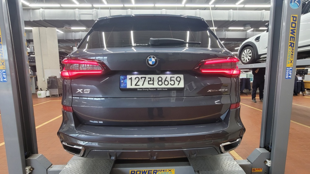 BMW X5 (G05)