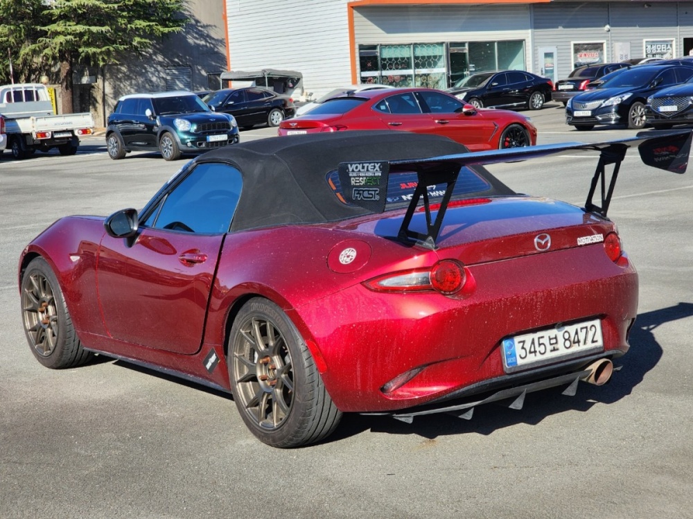 Mazda MX-5 MIATA