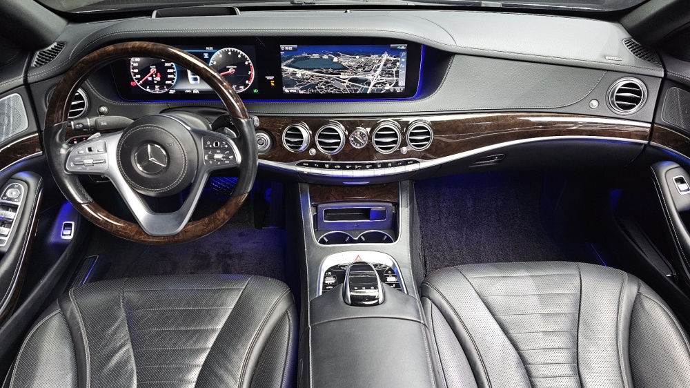Mercedes-Benz S-Class W222