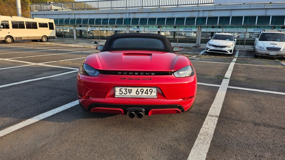 Porsche 718 boxster