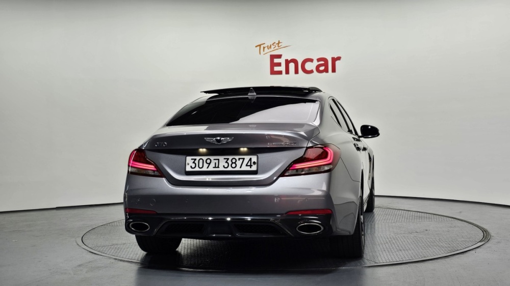 Genesis G70