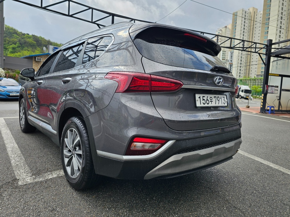 Hyundai Santa Fe TM