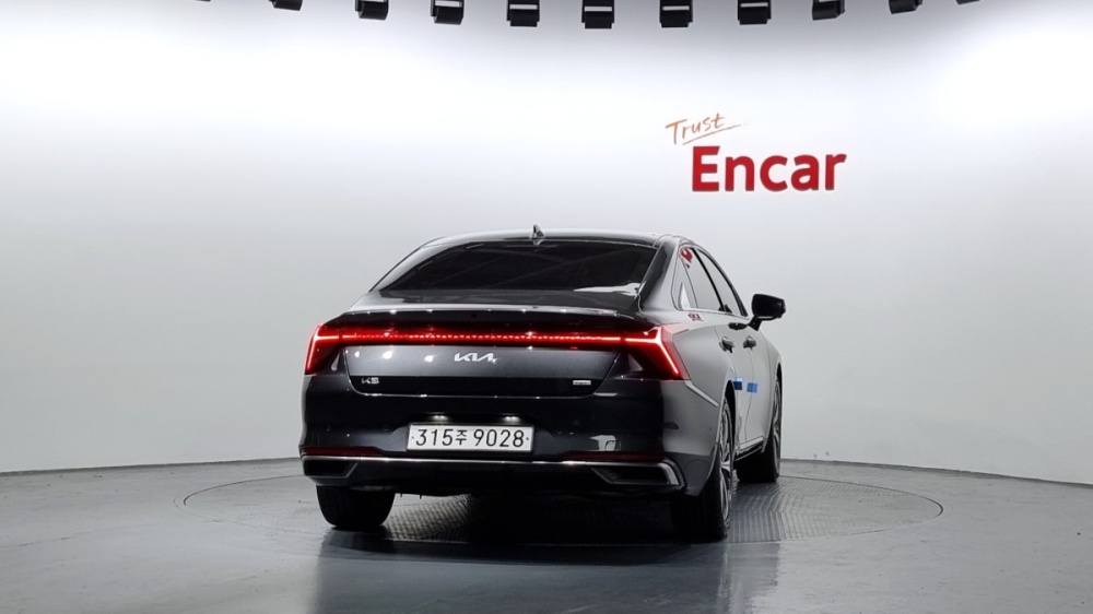 Kia K8 Hybrid