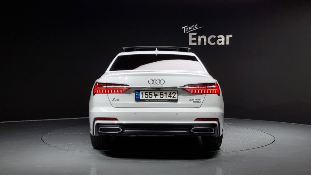 Audi A6 (C8)