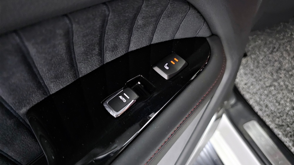 KG Mobility (Ssangyong) Rexton New Arena