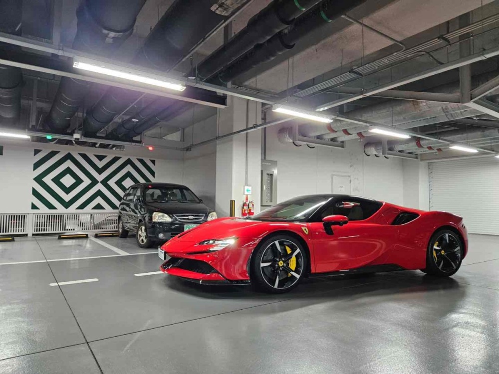 Ferrari SF90 Spider