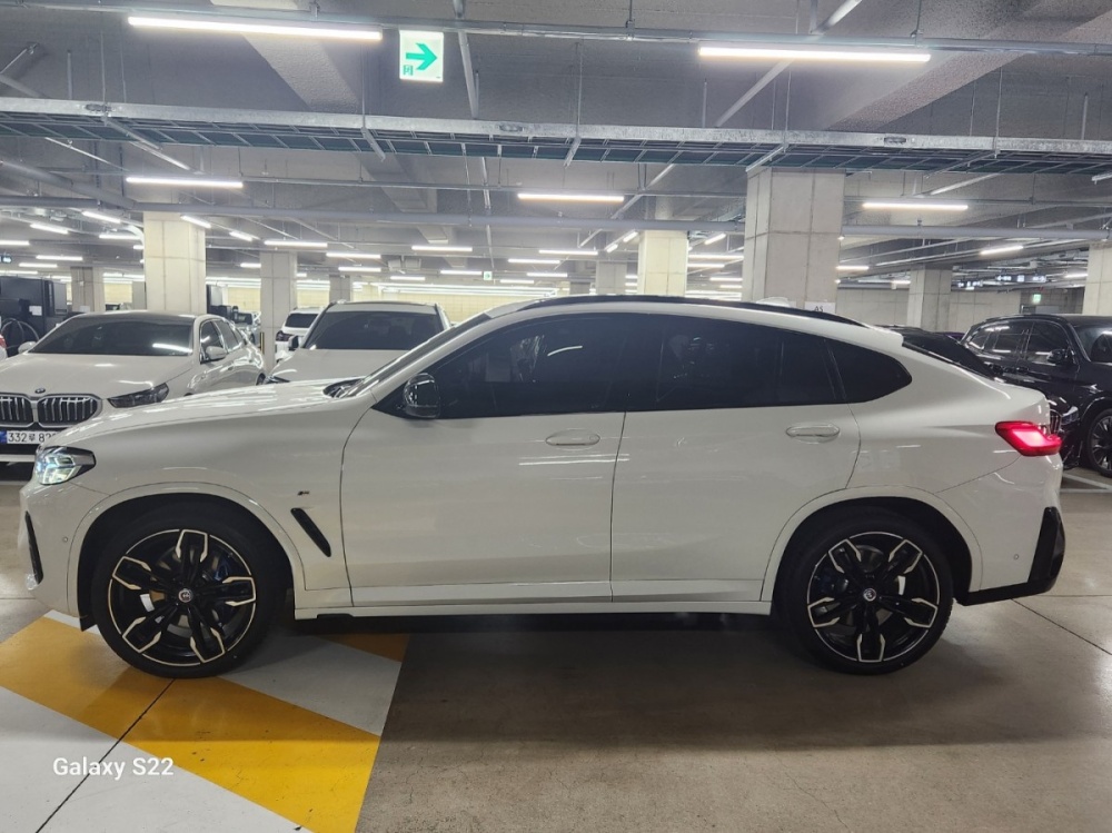 BMW X4 (G02)