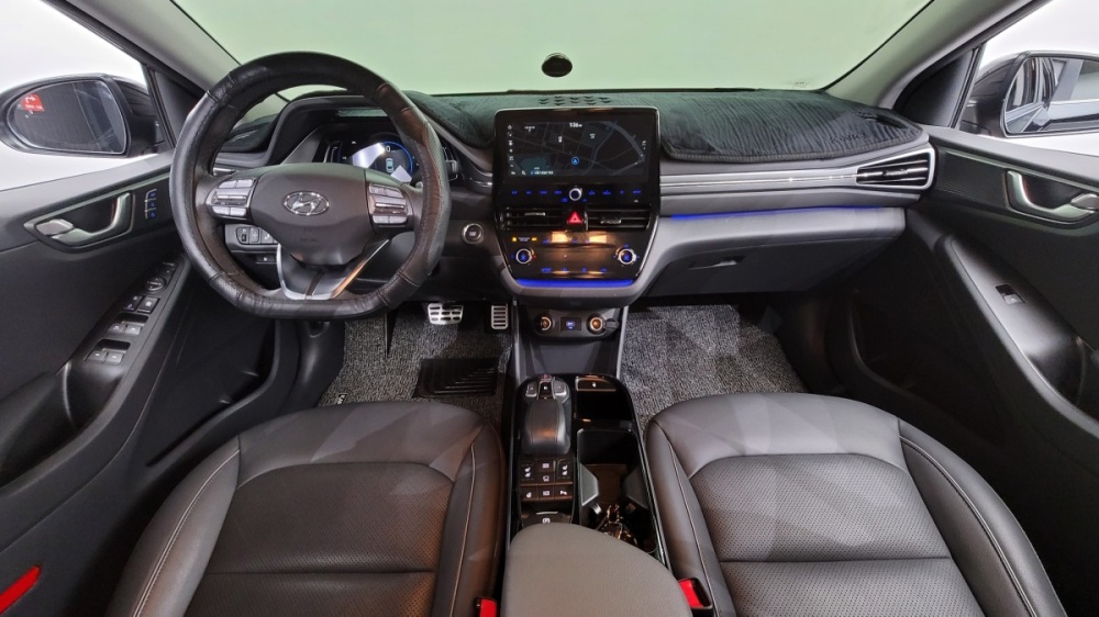 Hyundai The new Ioniq electric