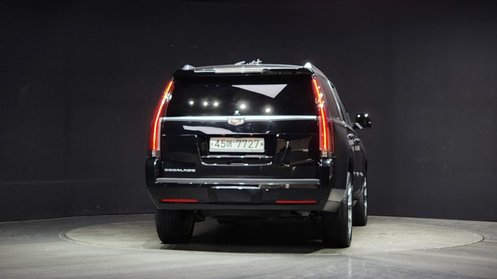 Cadillac escalade