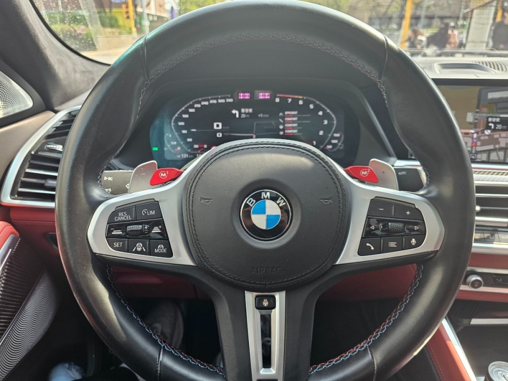 BMW X6M (G06)