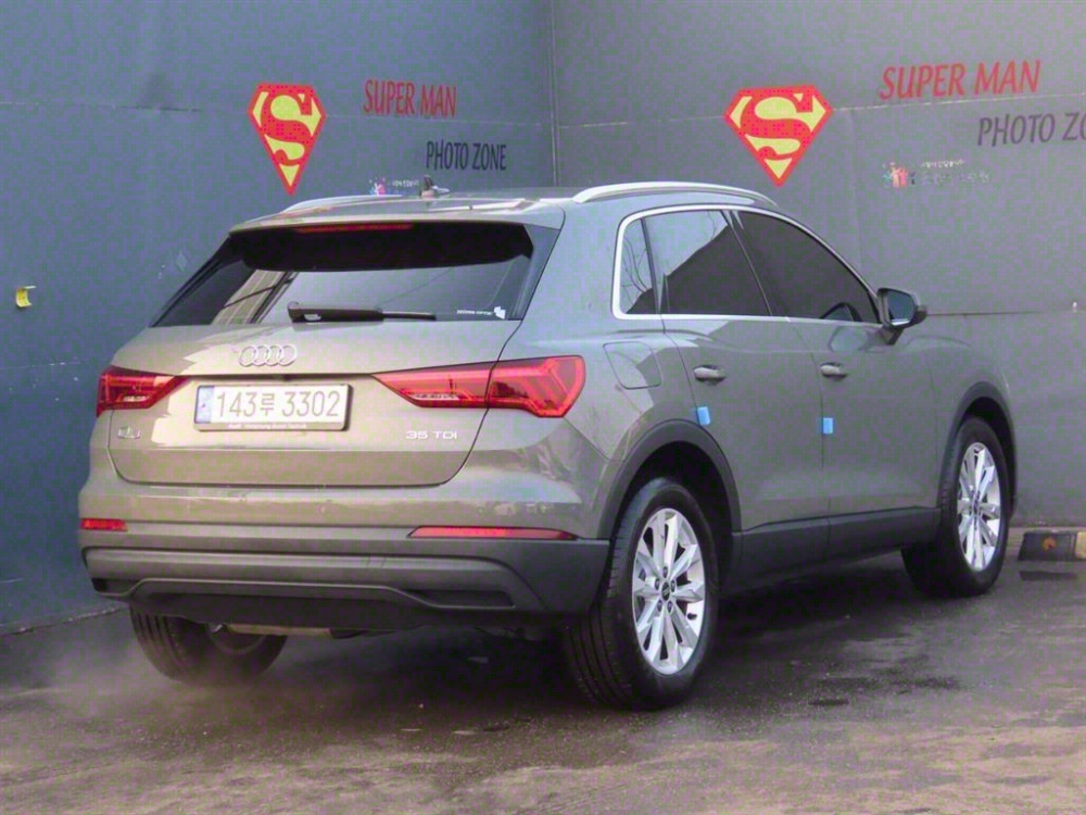 Audi Q3 (F3)