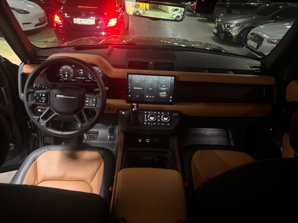 Land rover Defender (L663)