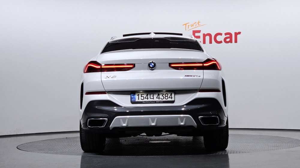 BMW X6 (G06)