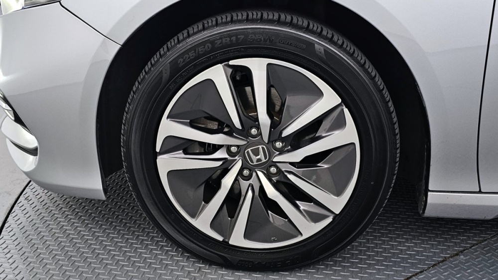 Honda Accord 10th Gen