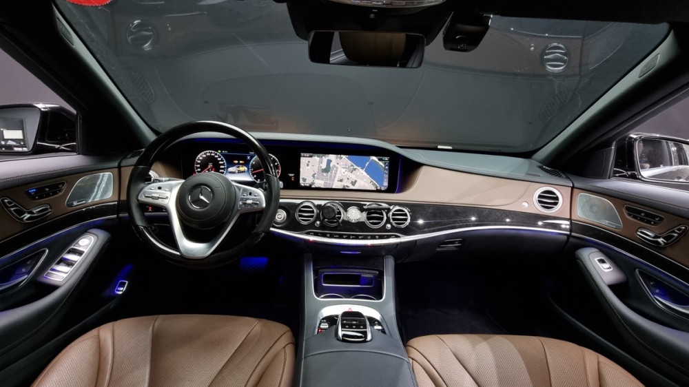 Mercedes-Benz S-Class W222
