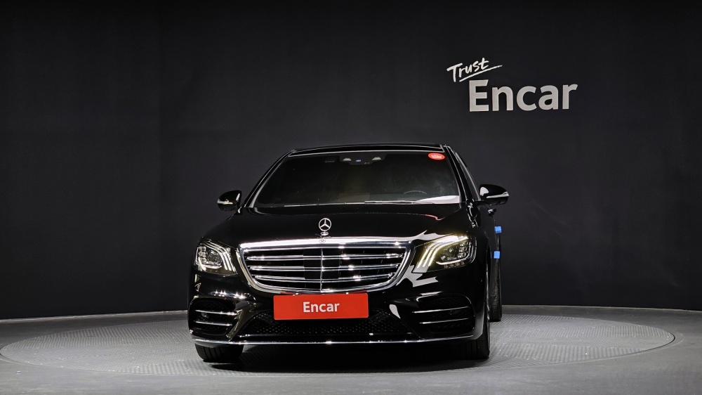 Mercedes-Benz S-Class W222