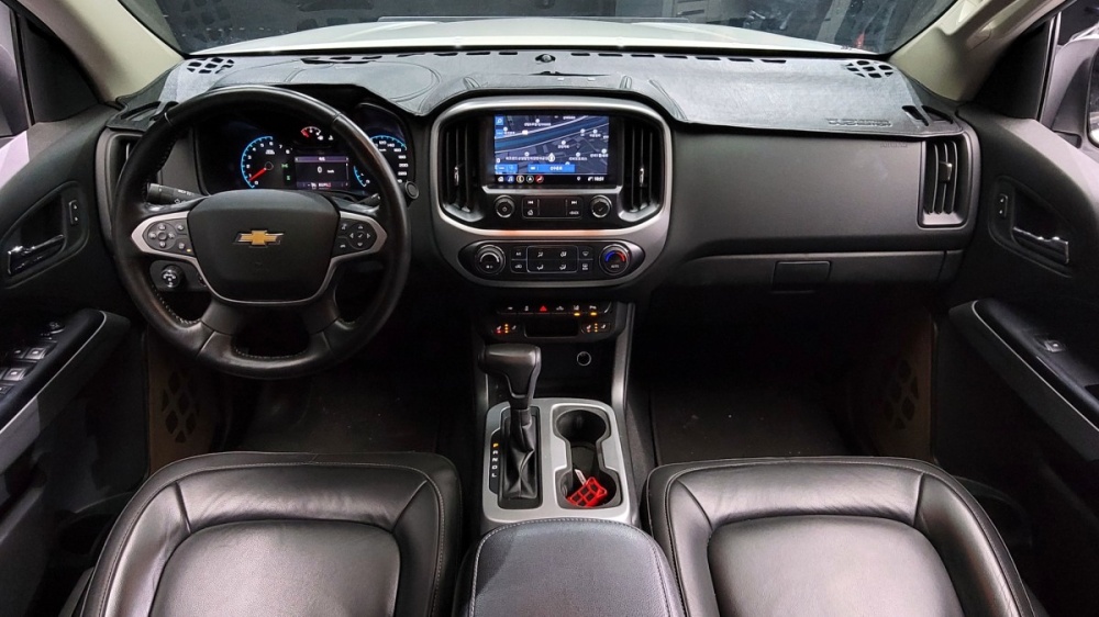 Chevrolet (GM Daewoo) real new colorado