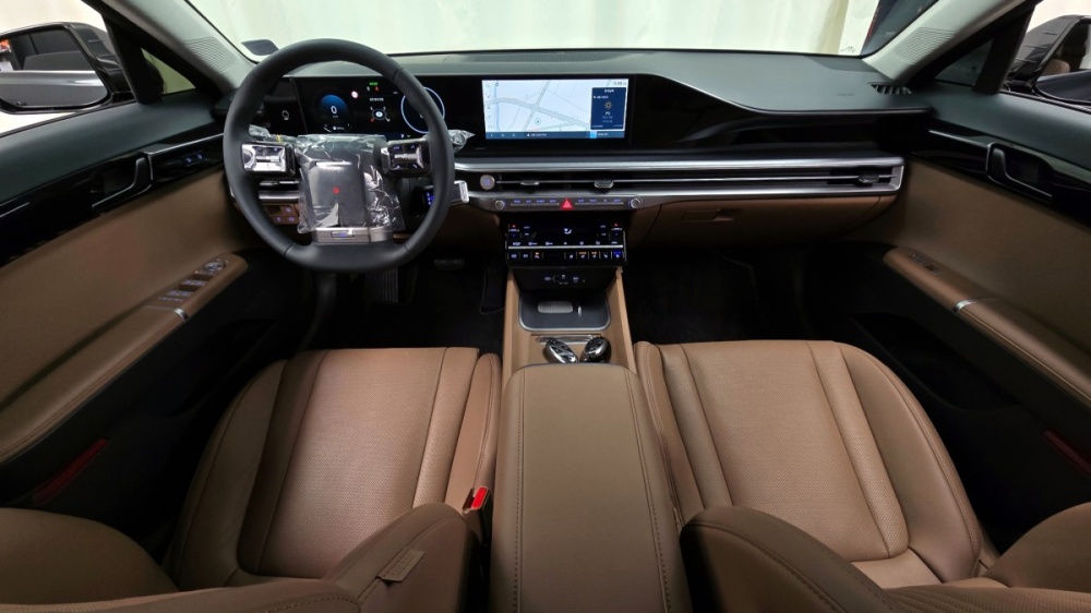 Hyundai Grandeur Hybrid (GN7)