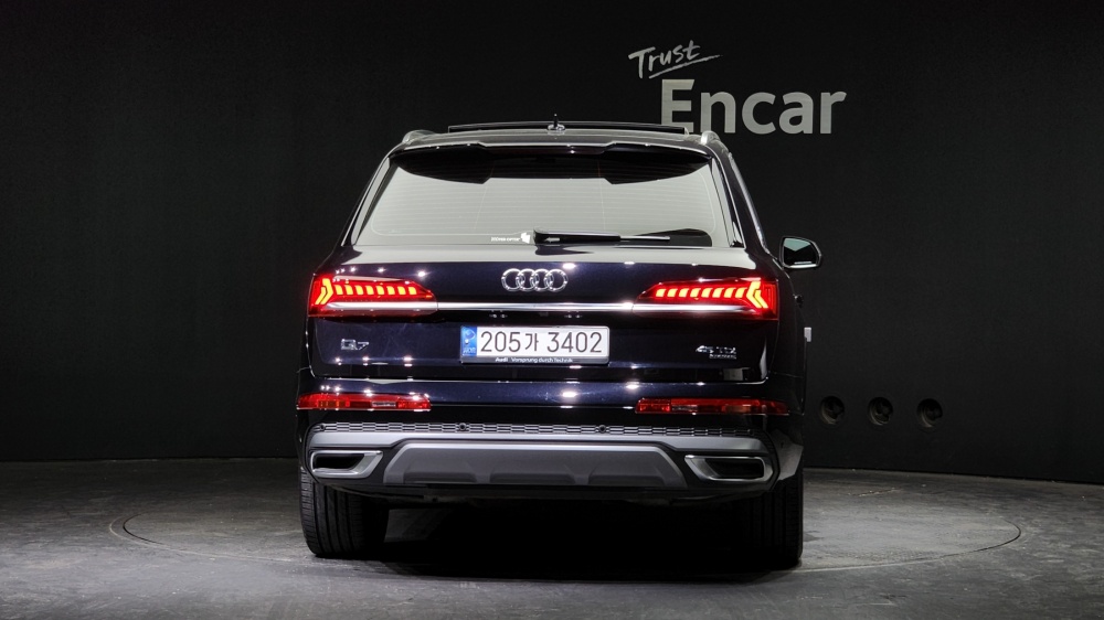 Audi Q7 (4M)