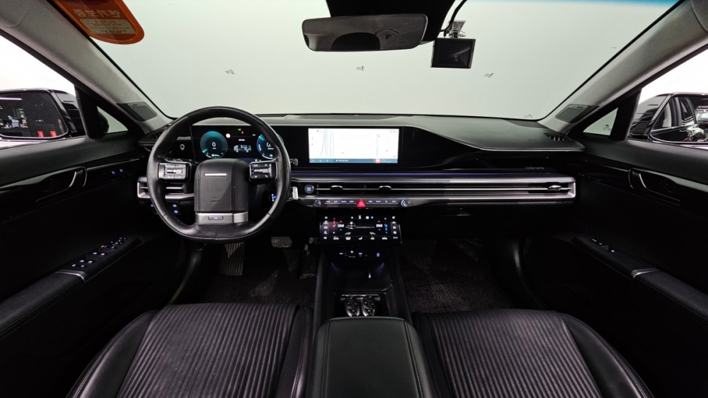 Hyundai Grandeur Hybrid (GN7)