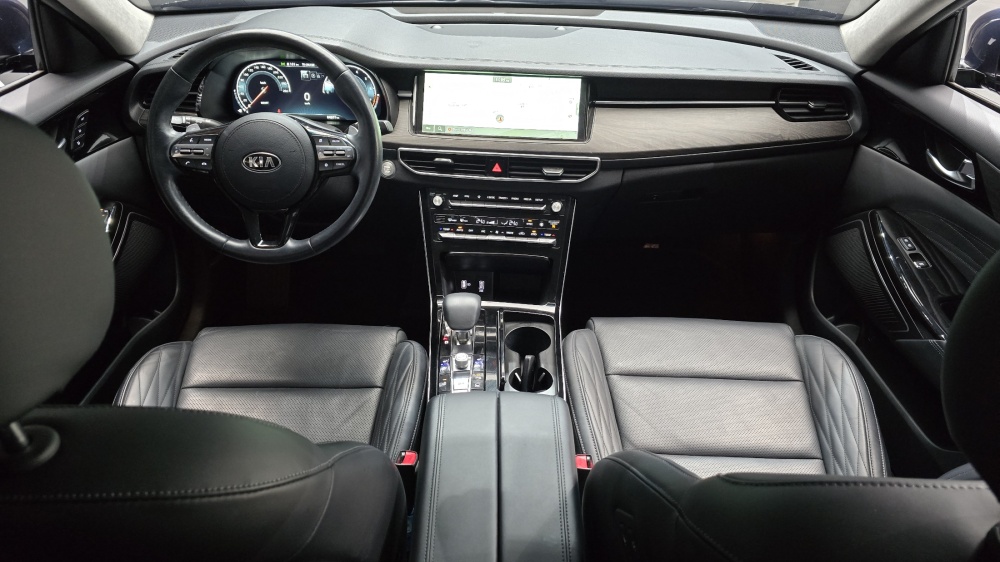 Kia K7 Premier