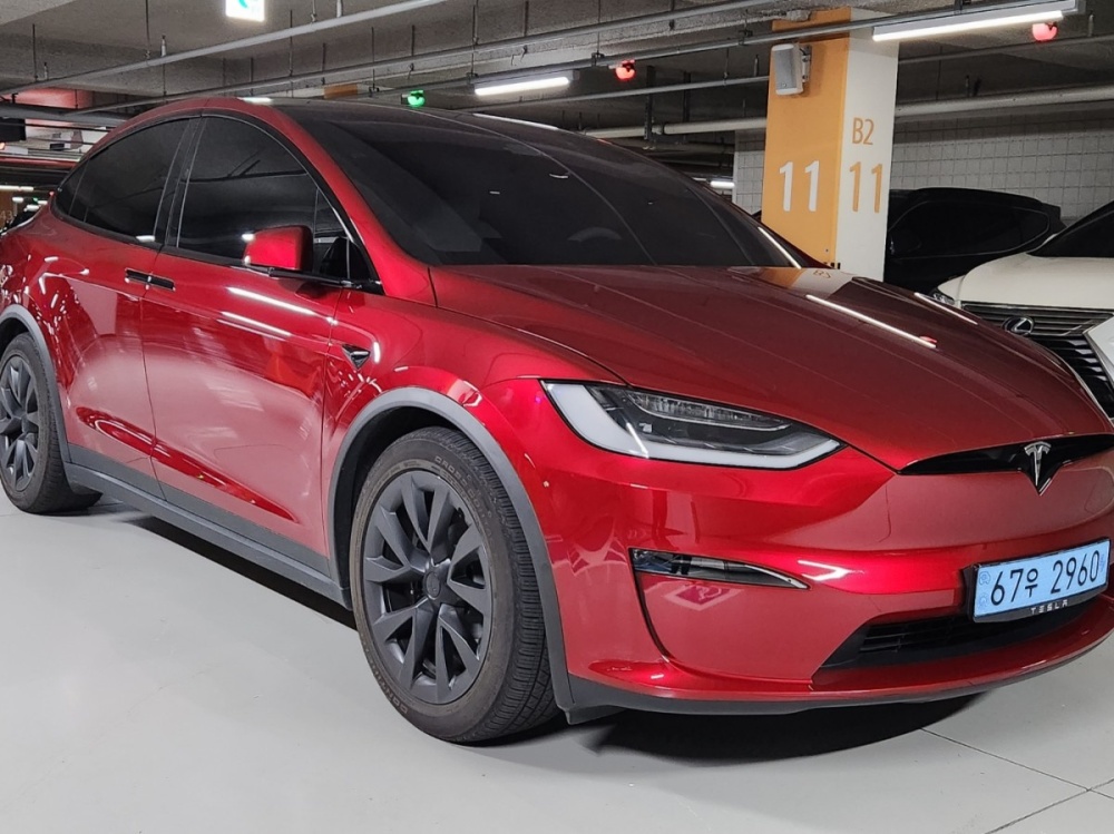 Tesla Model X