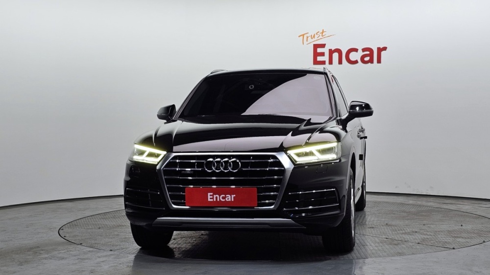 Audi Q5 (FY)