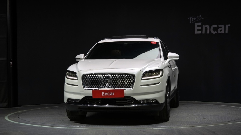 Lincoln Nautilus 1st generation