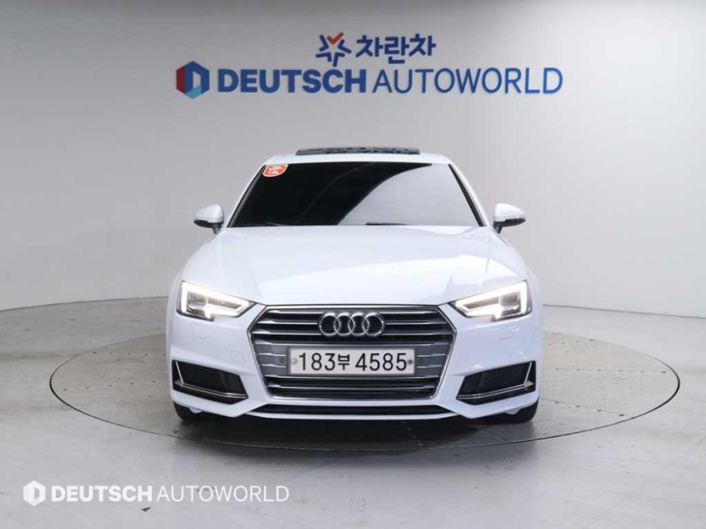 Audi A4 (B9)