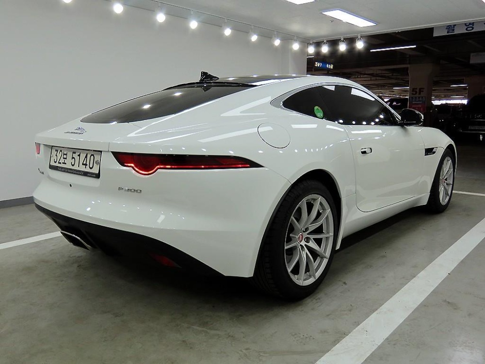 Jaguar F-TYPE