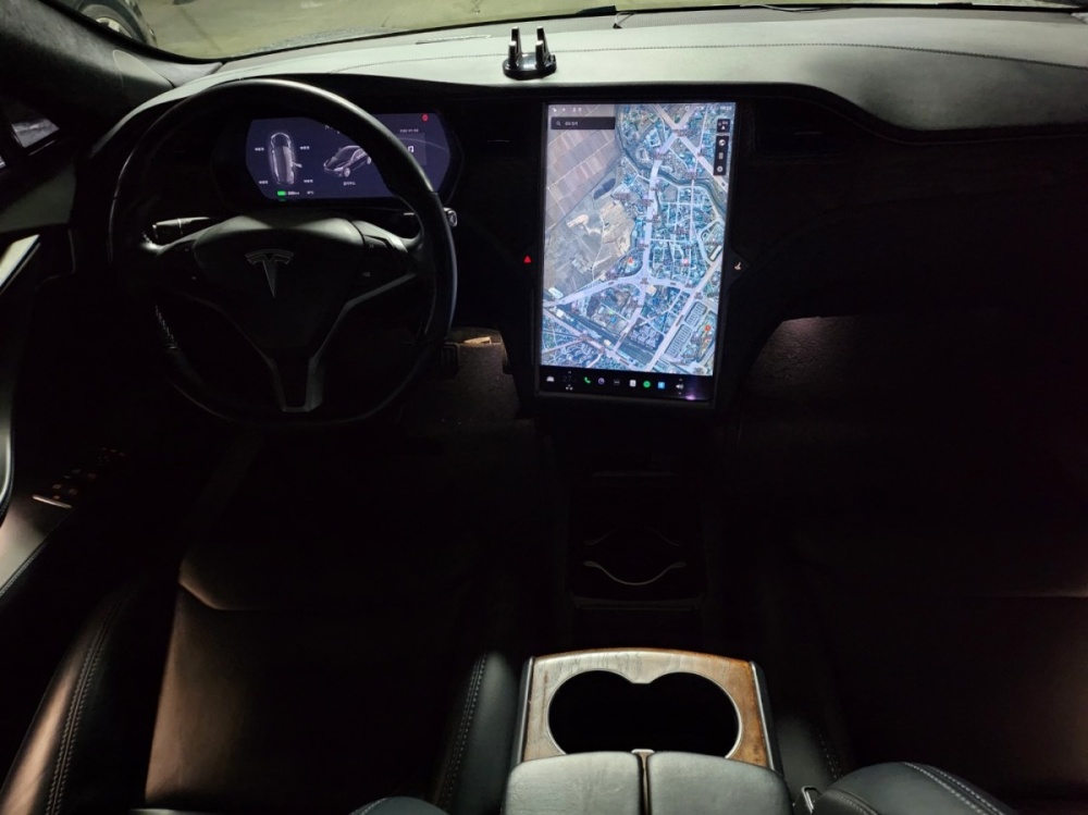 Tesla Model S