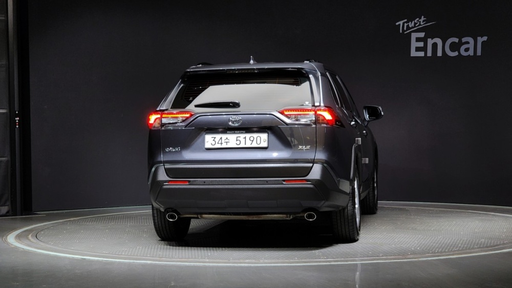 Toyota RAV4 5th Gen