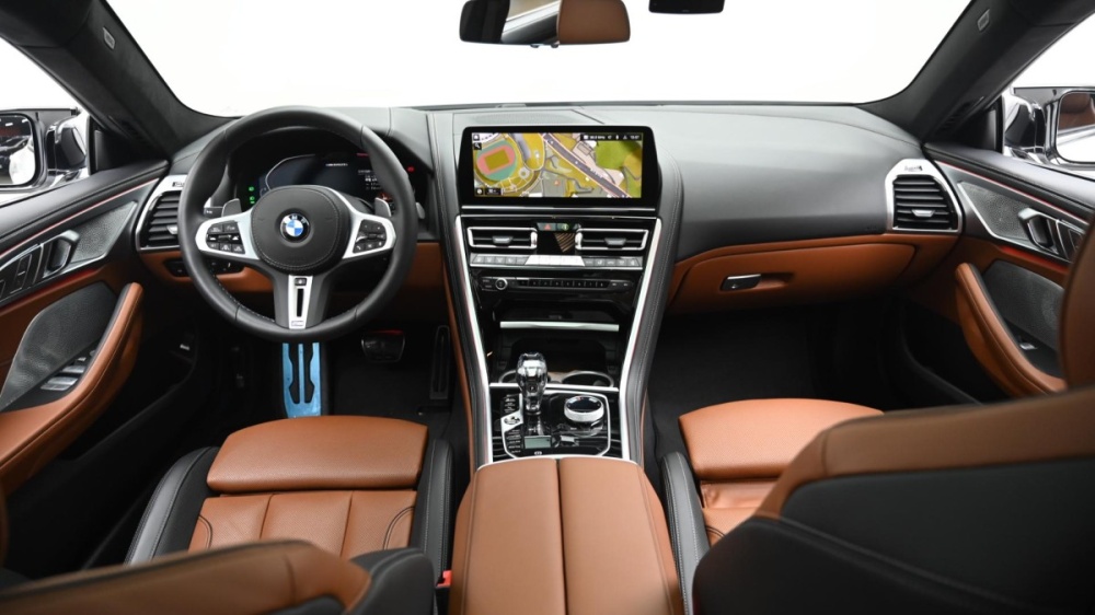 BMW 8 Series (G15)