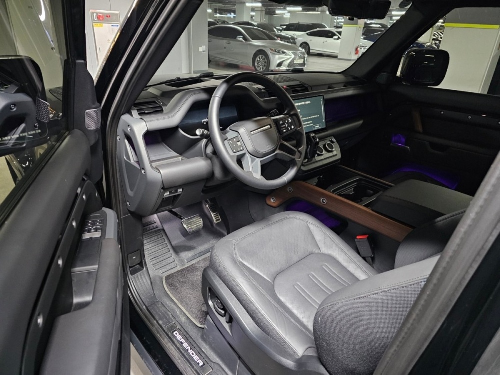 Land rover Defender (L663)