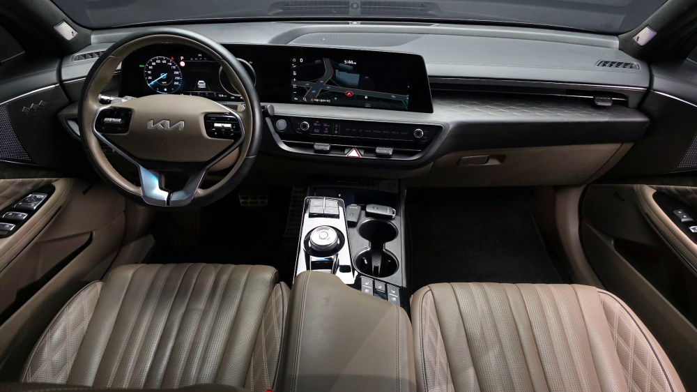 Kia K8 Hybrid