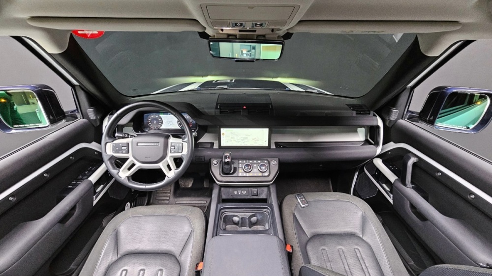 Land rover Defender (L663)