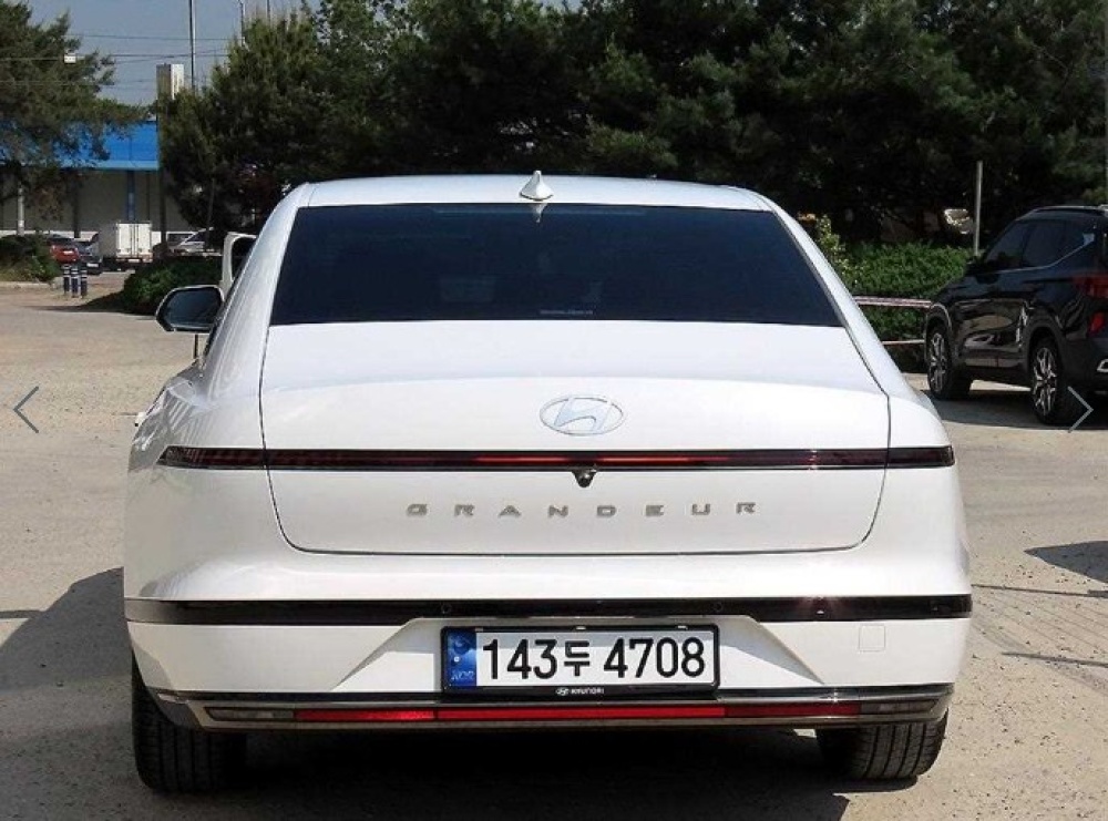 Hyundai Grandeur (GN7)