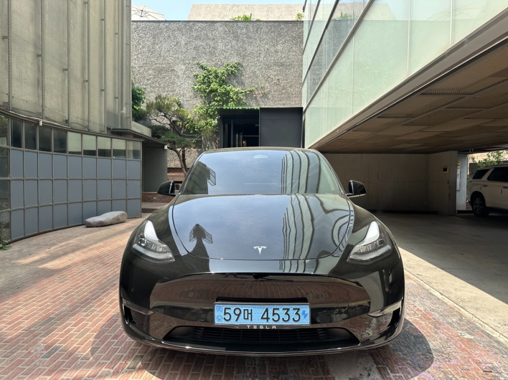 Tesla model Y