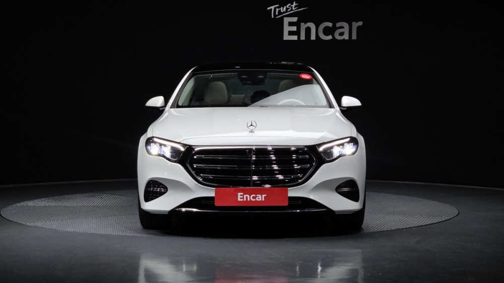 Mercedes-Benz E-Class W214