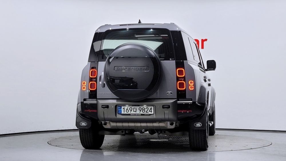 Land rover Defender (L663)