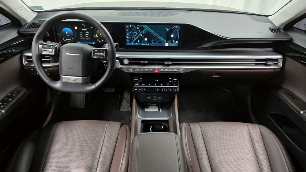 Hyundai Grandeur (GN7)