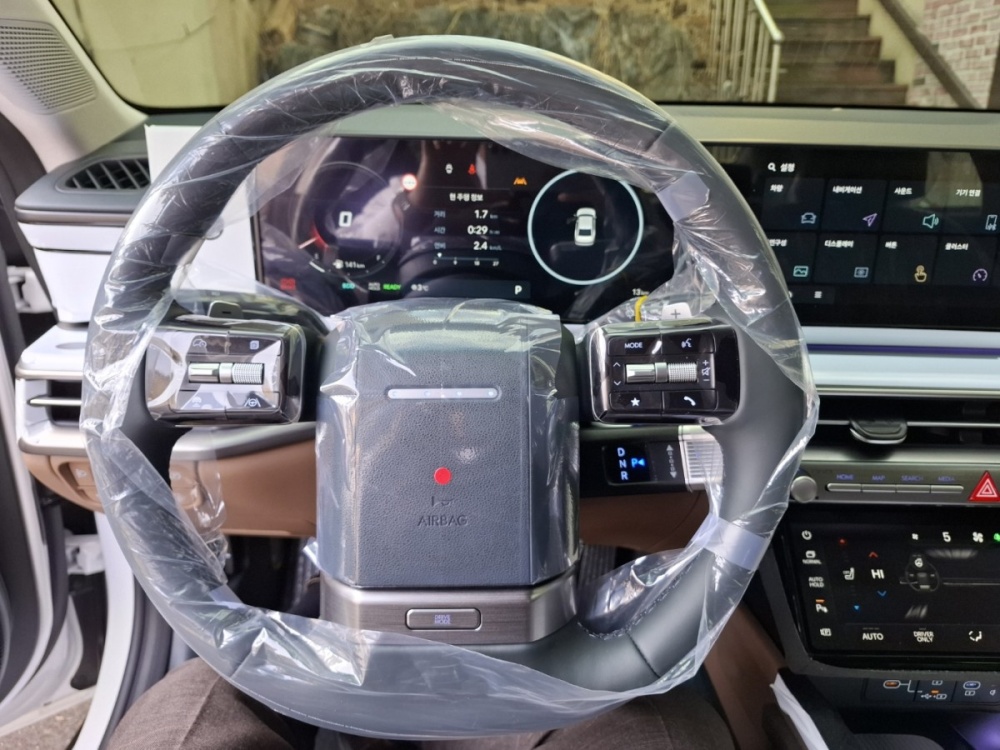 Hyundai Grandeur Hybrid (GN7)