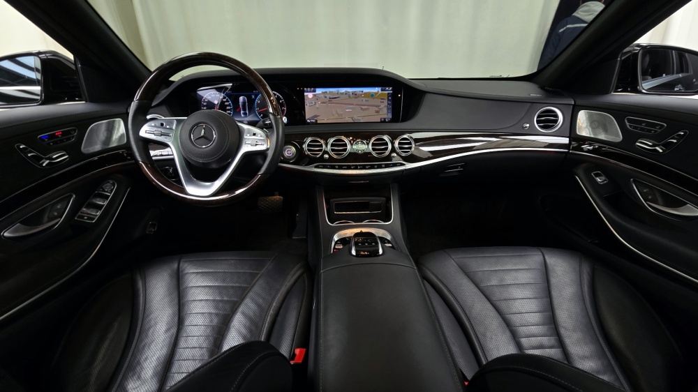 Mercedes-Benz S-Class W222